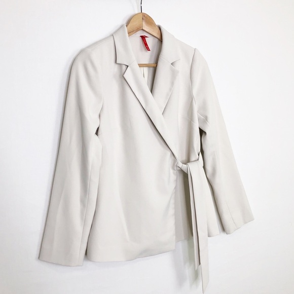 Spanx, carefree, crêpe wrap blazer - Picture 6 of 12